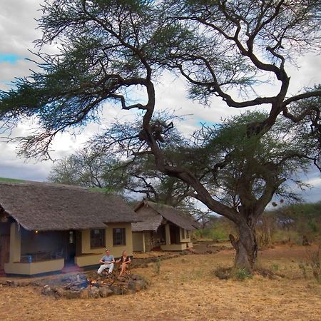 Severin Safari Camp Tsavo West National Park Bagian luar foto