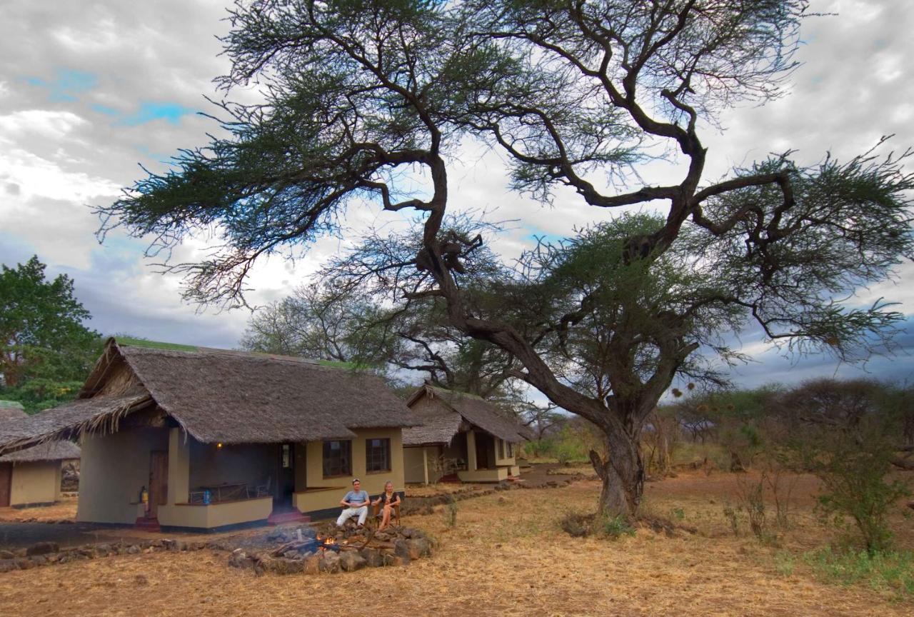Severin Safari Camp Tsavo West National Park Bagian luar foto