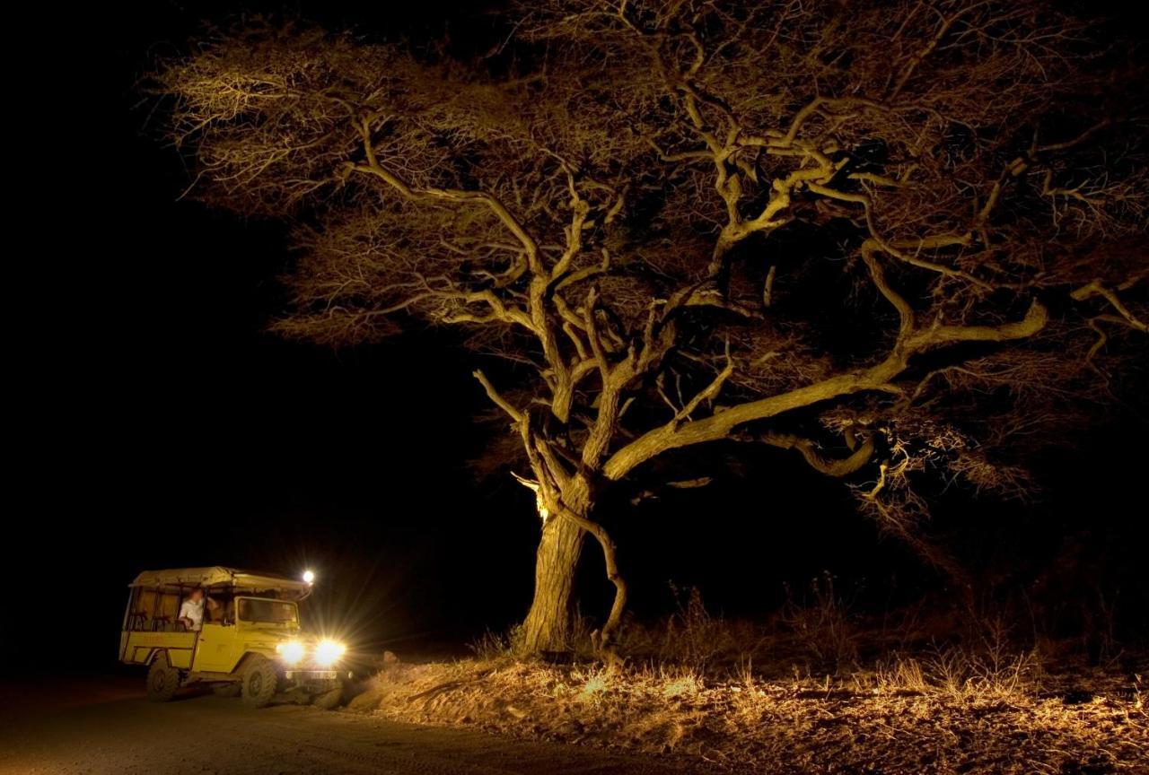 Severin Safari Camp Tsavo West National Park Bagian luar foto
